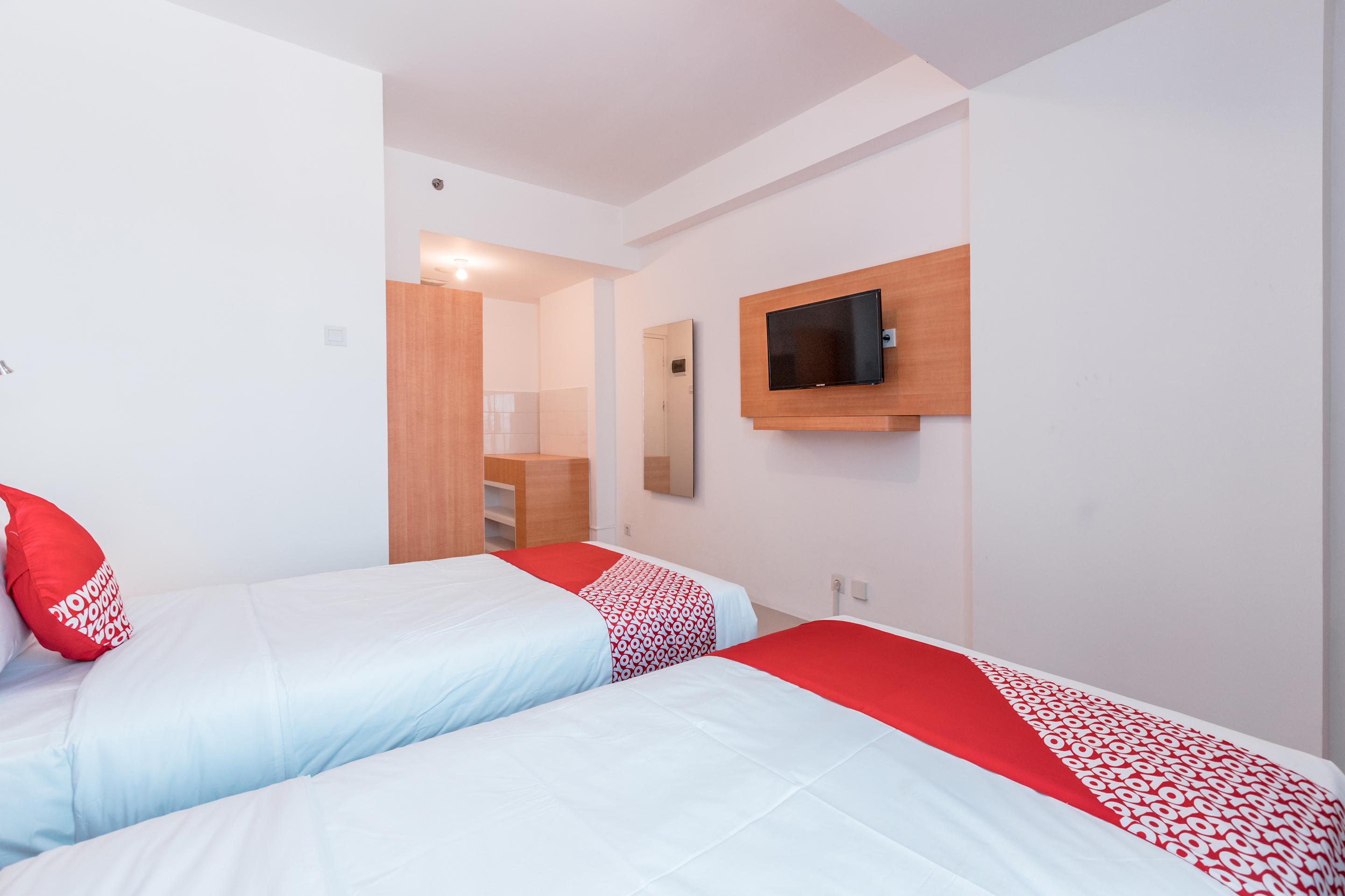 Oyo Flagship 766 Prima Orchard Hotel Bekasi Kültér fotó