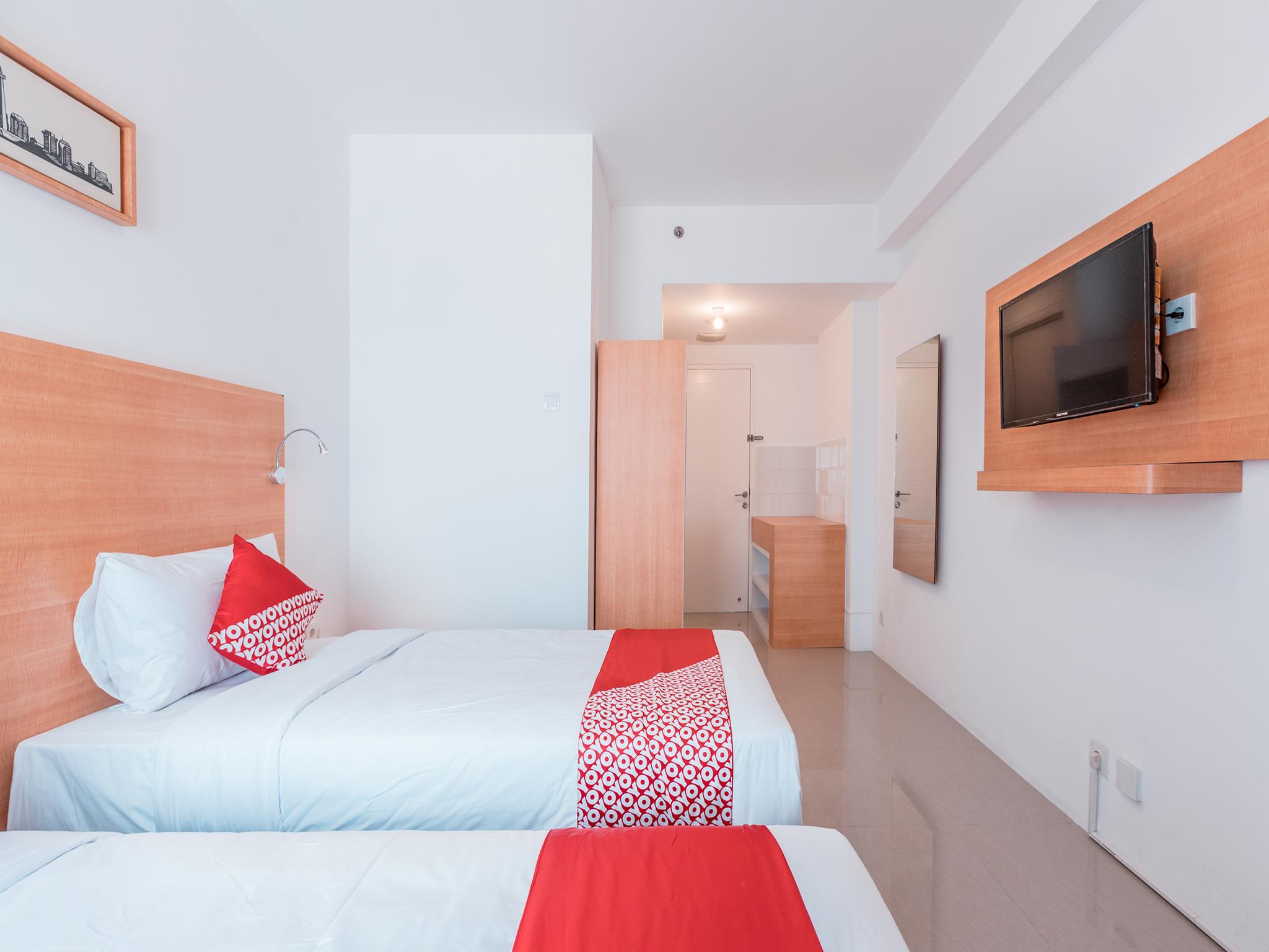 Oyo Flagship 766 Prima Orchard Hotel Bekasi Kültér fotó