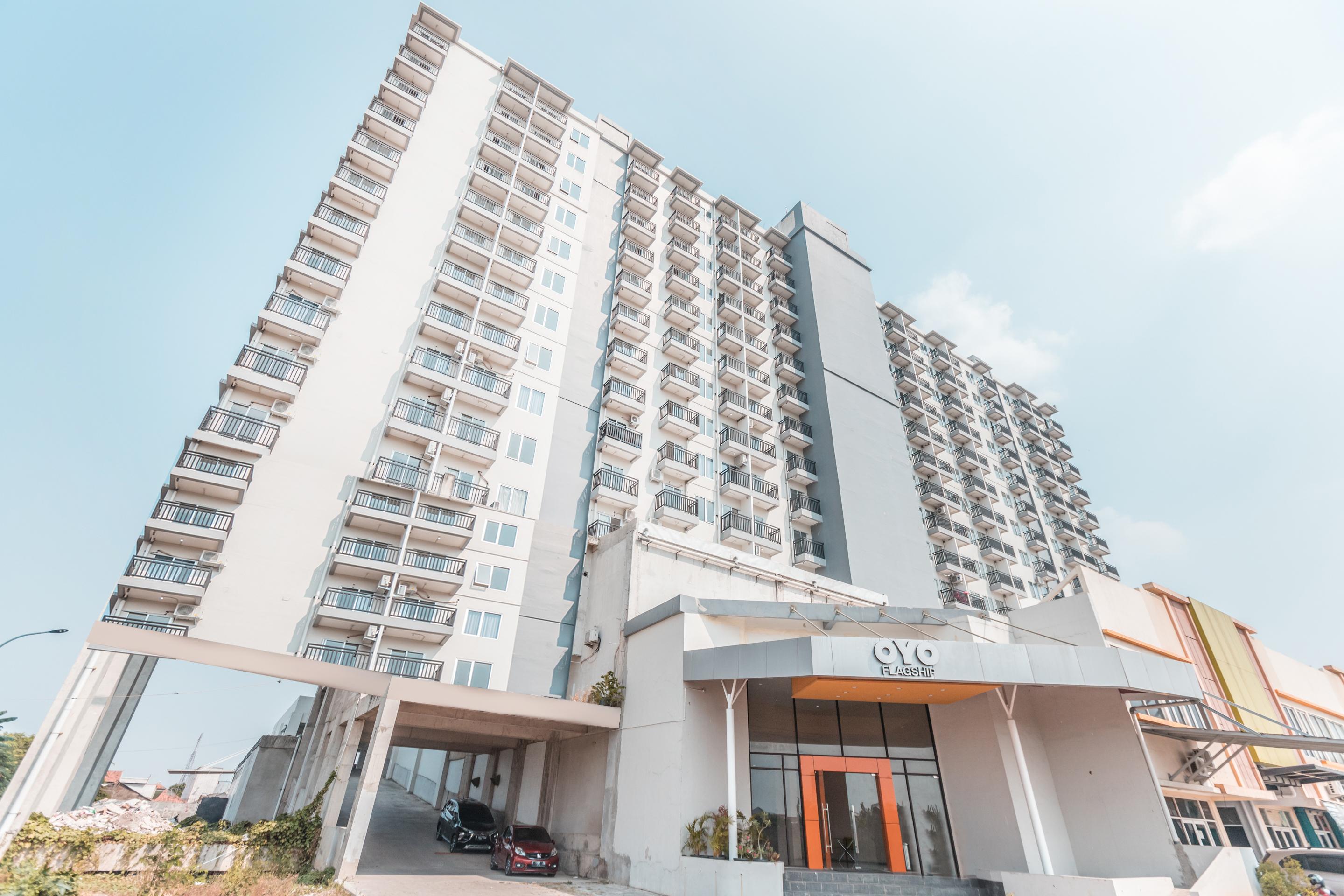 Oyo Flagship 766 Prima Orchard Hotel Bekasi Kültér fotó